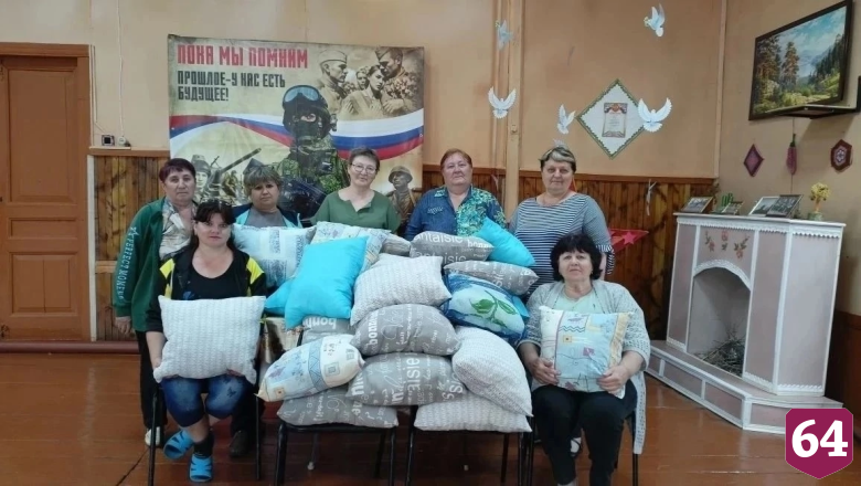Саратовские общественники передали на фронт мощный генератор и подушки 